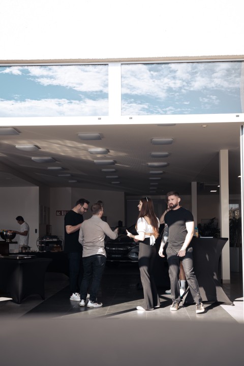 První jízdy s novým CLA a rodinou EQ (foto 65)