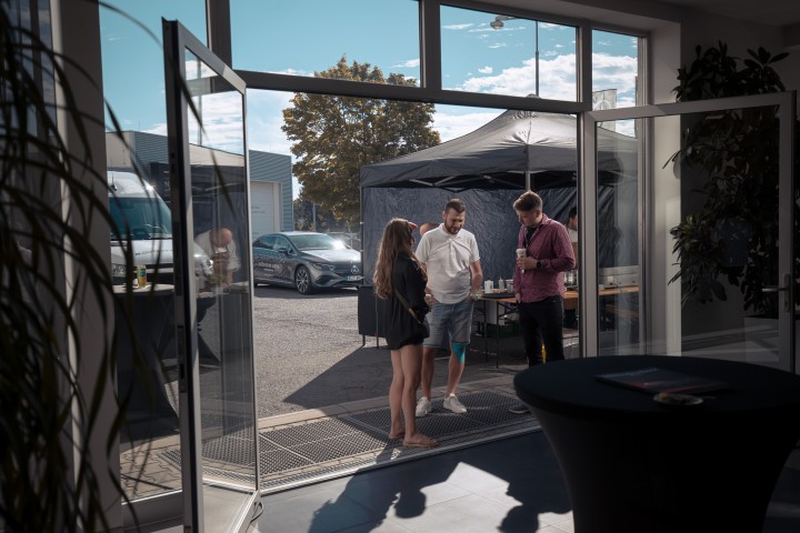 První jízdy s novým CLA a rodinou EQ (foto 67)