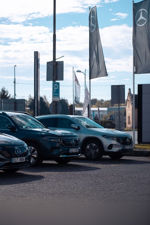 První jízdy s novým CLA a rodinou EQ (foto 17)