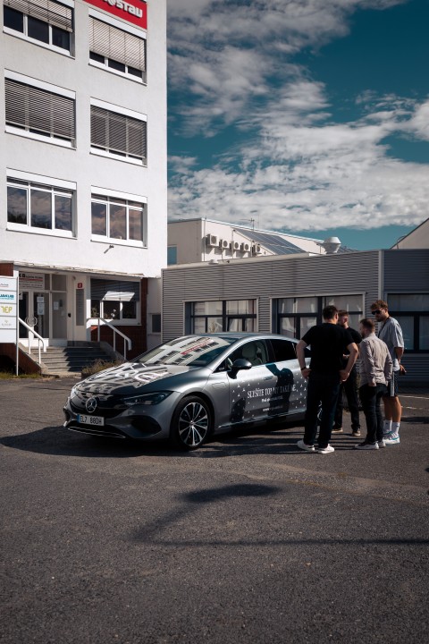 První jízdy s novým CLA a rodinou EQ (foto 24)