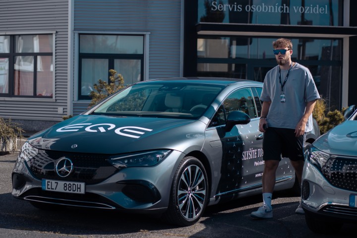 První jízdy s novým CLA a rodinou EQ (foto 34)