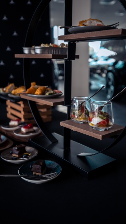 První jízdy s novým CLA a rodinou EQ (foto 41)