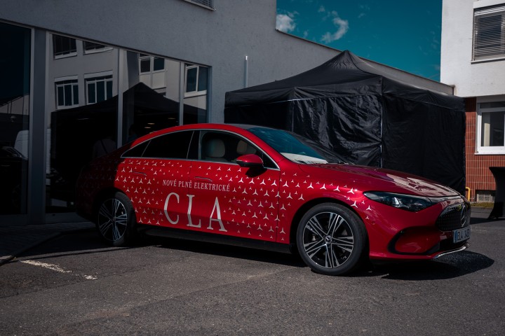 První jízdy s novým CLA a rodinou EQ (foto 43)