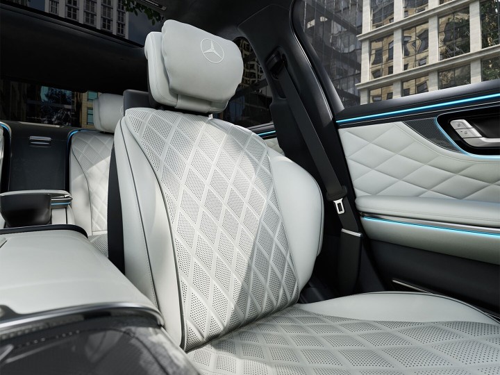 Slavíme 140 let inovací Mercedes-Benz (foto 3)