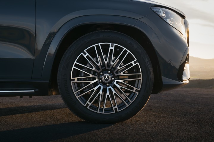 Nové GLS: Vlajkové SUV (foto 11)