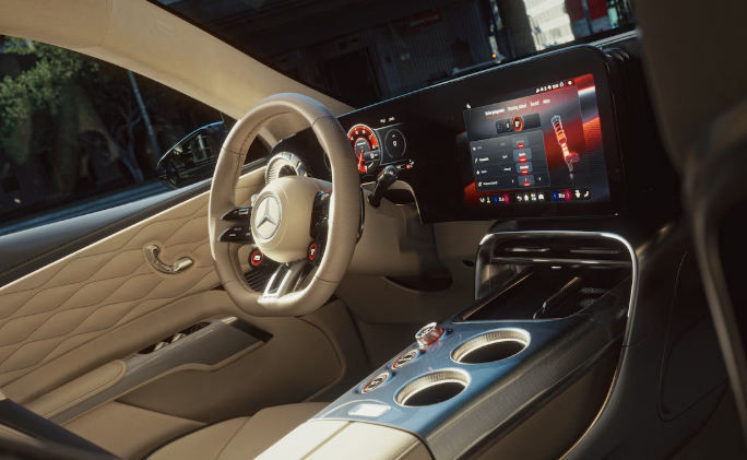 Nový AMG GT SUV. Sportovní DNA, tvarem SUV, povahou GT. (foto 5)