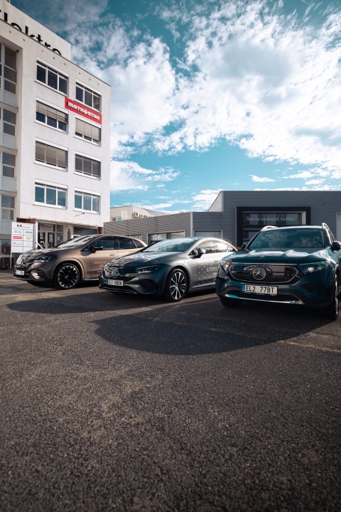 První jízdy s novým CLA a rodinou EQ (foto 45)