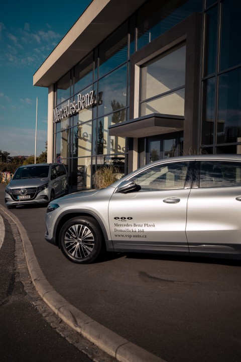 První jízdy s novým CLA a rodinou EQ (foto 47)