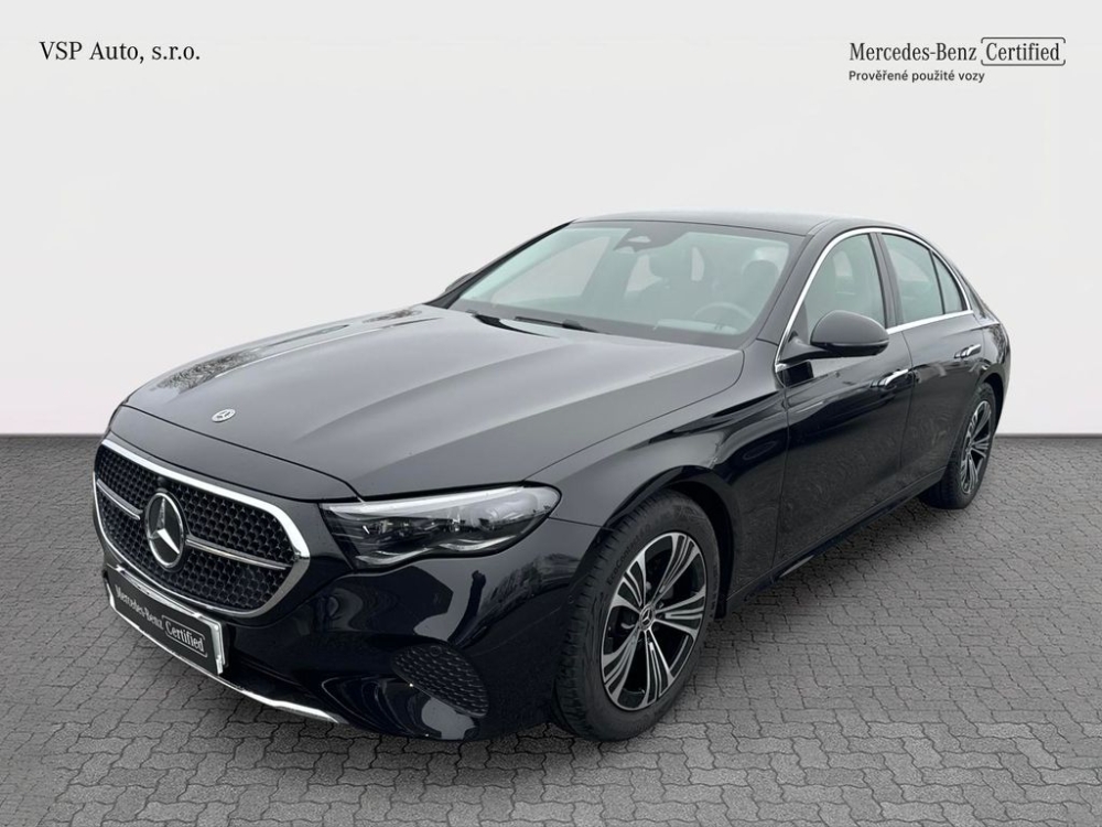 Mercedes-Benz E 220 AVANTGARDE 220d 4MATIC