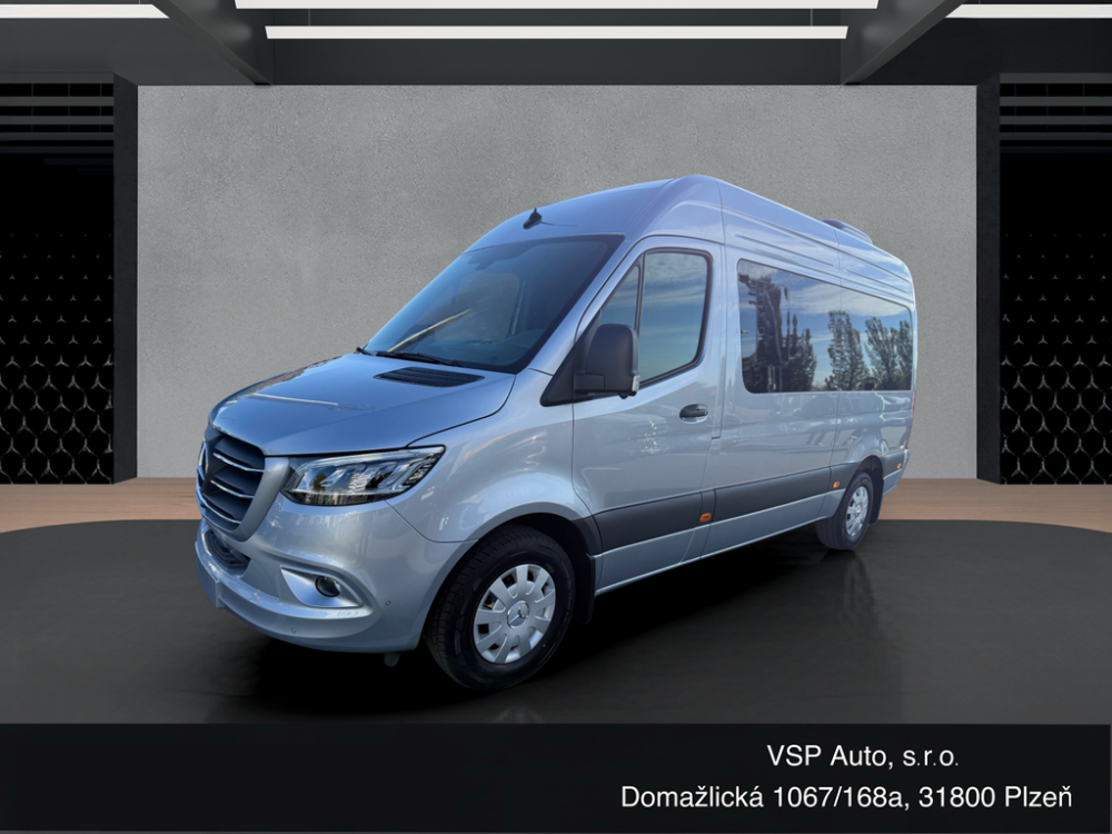 Mercedes-Benz Sprinter Select TOURER 4x2 8 míst automat 3,5t koule