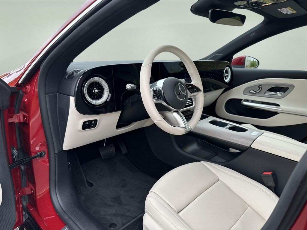 Mercedes-Benz CLA 250+  EQ (foto 8)