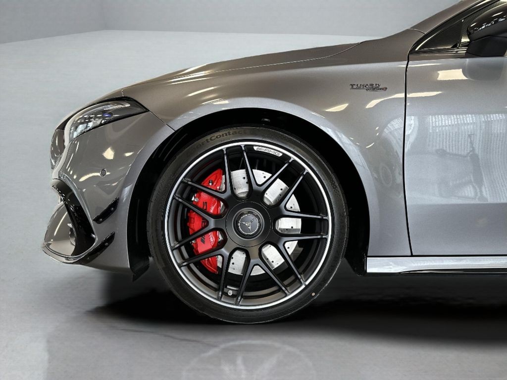 Mercedes-Benz AMG A 45 S 4MATIC+ (foto 14)