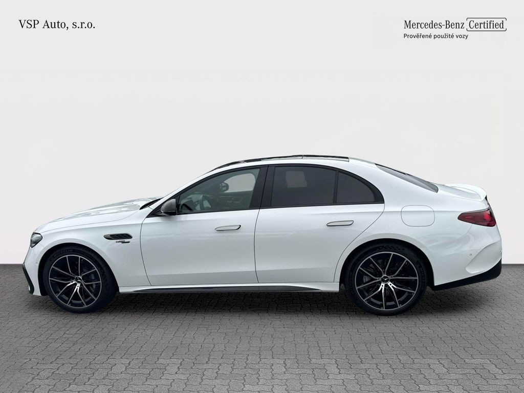 Mercedes-Benz E 53 AMG HYBRID 4MATIC+ (foto 1)