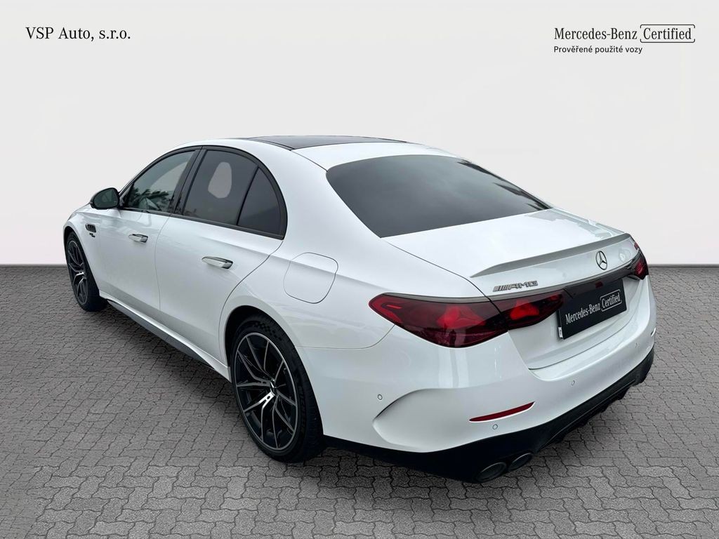 Mercedes-Benz E 53 AMG HYBRID 4MATIC+ (foto 2)