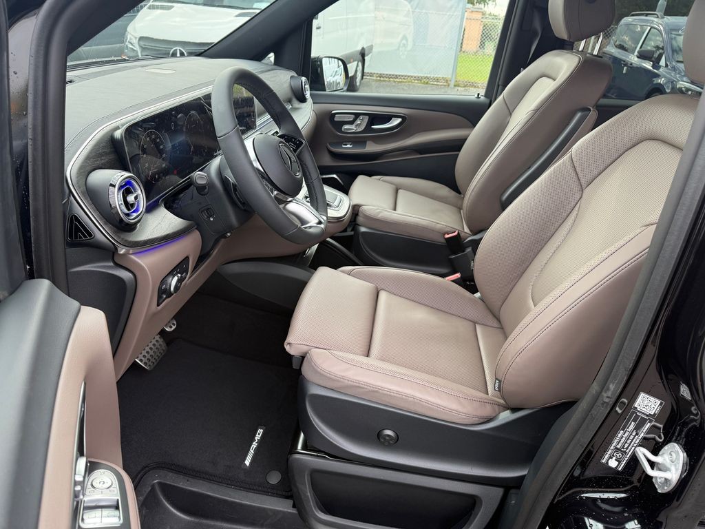 Mercedes-Benz V 300 EXCLUSIVE 4MATIC XL AMG (foto 9)