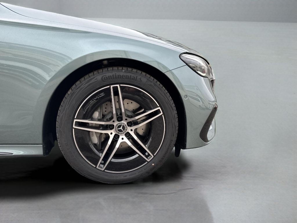 Mercedes-Benz E 200 4MATIC (foto 14)