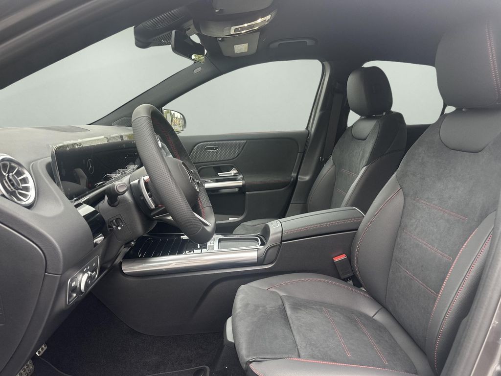 Mercedes-Benz GLA 200 d 4MATIC AMG Style Edition (foto 12) Mercedes-Benz GLA 200 d 4MATIC AMG Style Edition (foto 12)