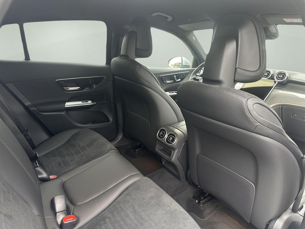 Mercedes-Benz GLC 200 4MATIC kupé (foto 13)