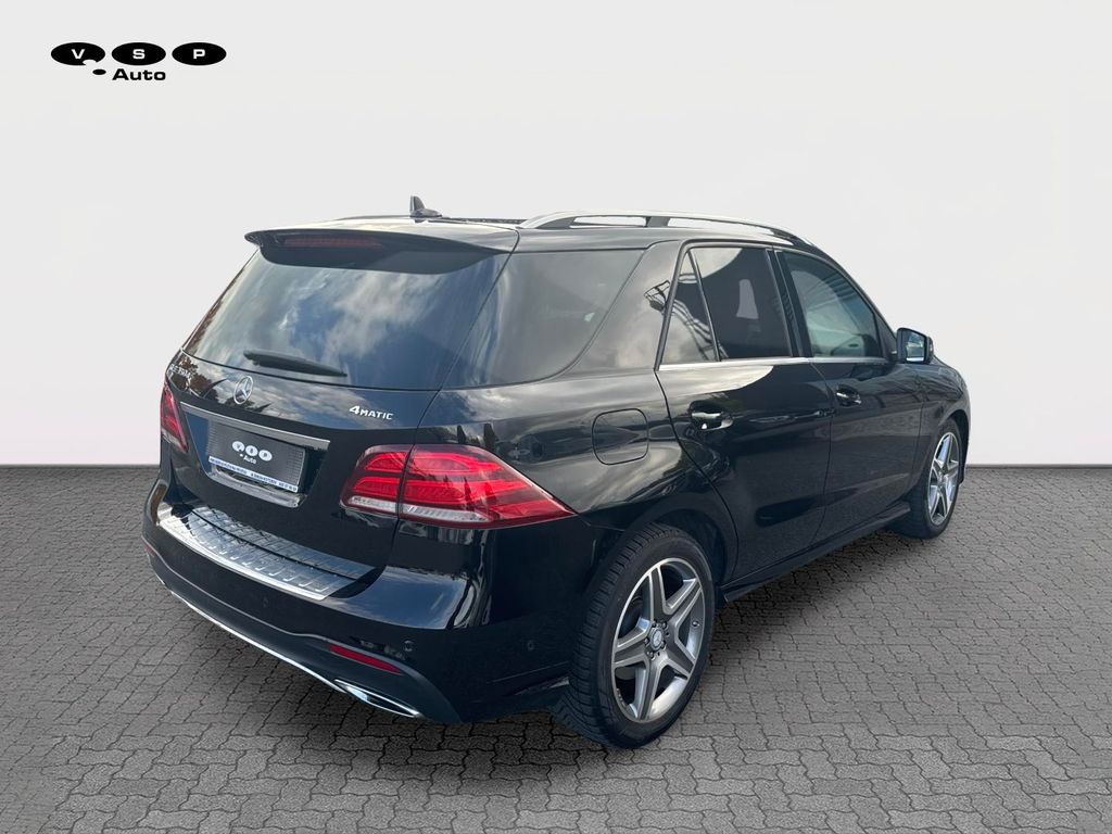 Mercedes-Benz GLE 350 350d 4MATIC AMG paket (foto 4)