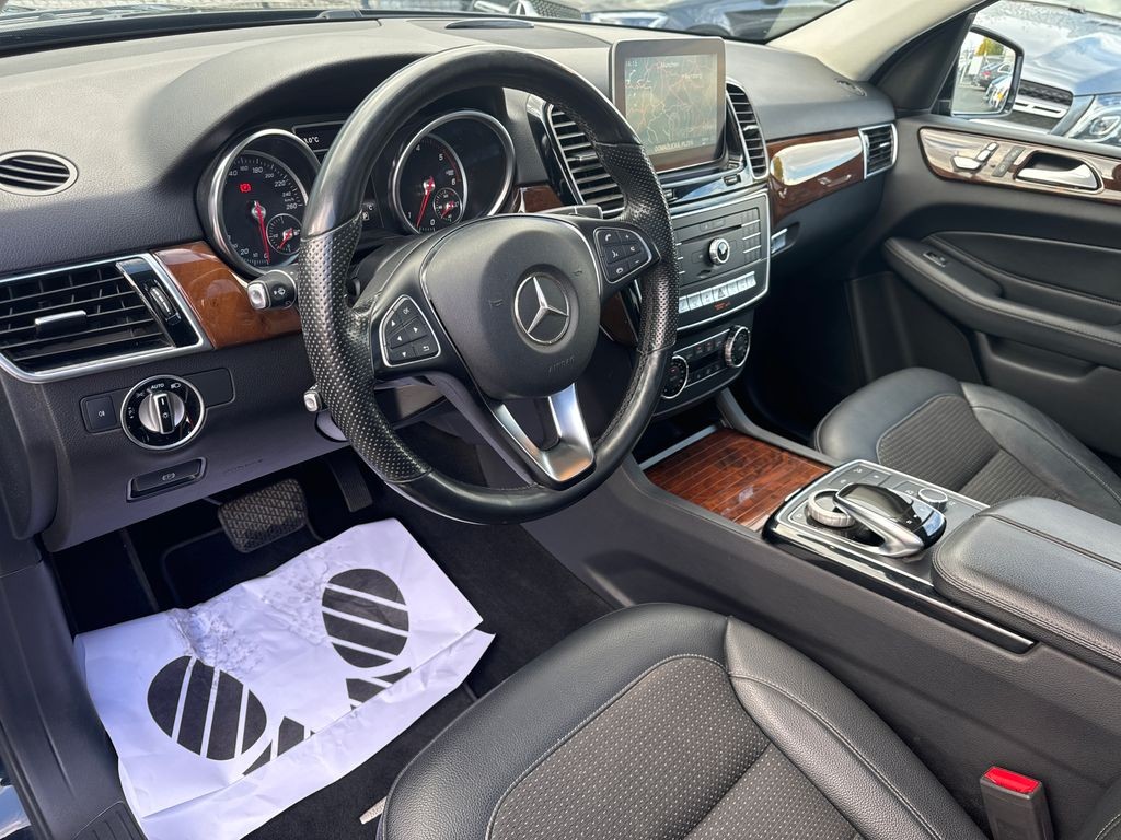 Mercedes-Benz GLE 350 350d 4MATIC AMG paket (foto 8)