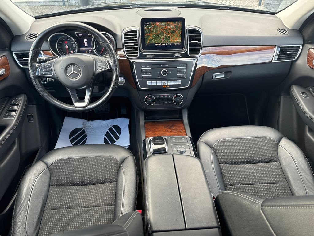 Mercedes-Benz GLE 350 350d 4MATIC AMG paket (foto 10)