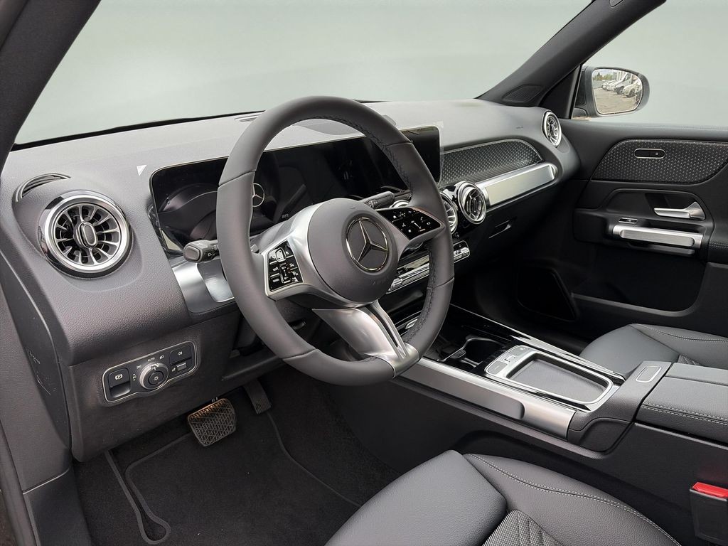 Mercedes-Benz EQB 250+ (foto 8)