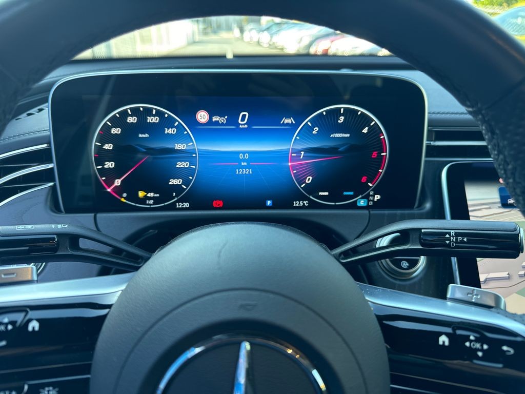Mercedes-Benz E 220 220d 4Matic AMG paket (foto 8) Mercedes-Benz E 220 220d 4Matic AMG paket (foto 8)
