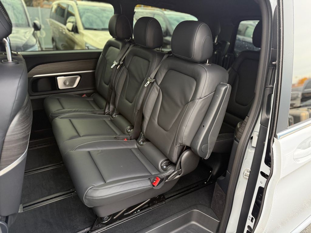 Mercedes-Benz V 300 EXCLUSIVE L 4MATIC (foto 8) Mercedes-Benz V 300 EXCLUSIVE L 4MATIC (foto 8)