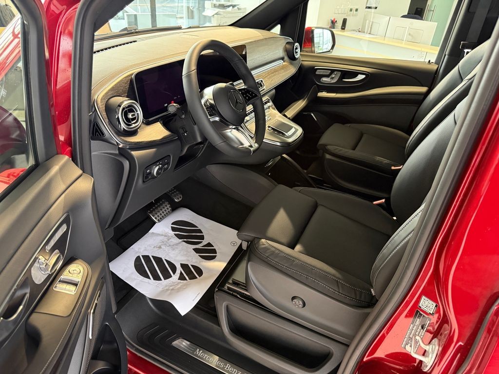 Mercedes-Benz V 300 EXCLUSIVE L 4MATIC (foto 7) Mercedes-Benz V 300 EXCLUSIVE L 4MATIC (foto 7)