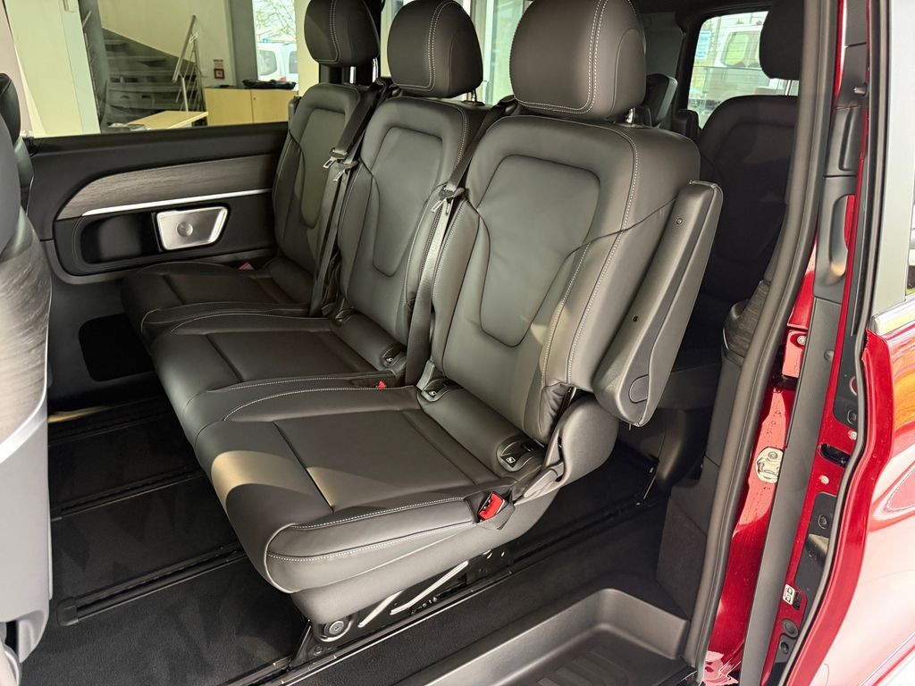 Mercedes-Benz V 300 EXCLUSIVE L 4MATIC (foto 8) Mercedes-Benz V 300 EXCLUSIVE L 4MATIC (foto 8)