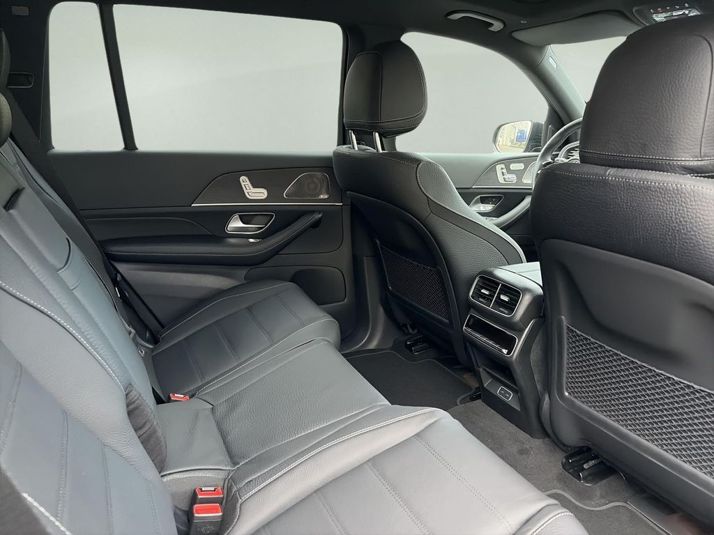 Mercedes-Benz GLS 350 d 4MATIC AMG Style Edition (foto 13)