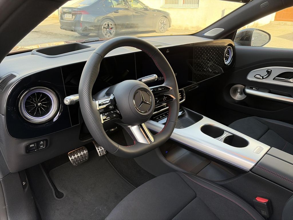 Mercedes-Benz CLA 250+  EQ (foto 8)