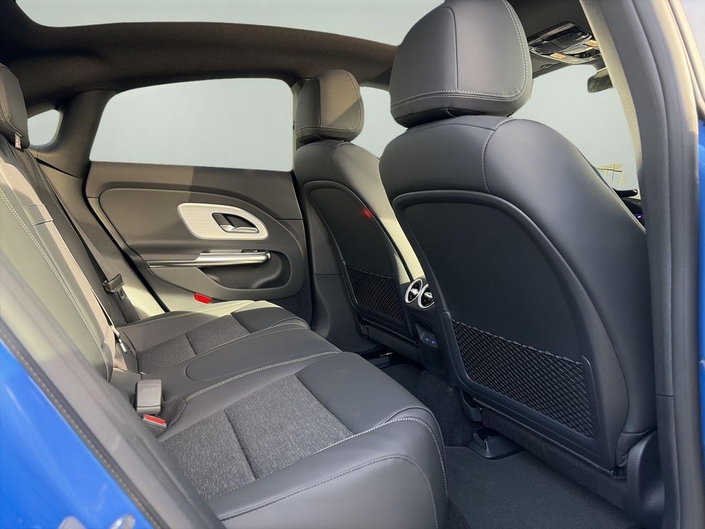 Mercedes-Benz CLA 250+  EQ (foto 13)