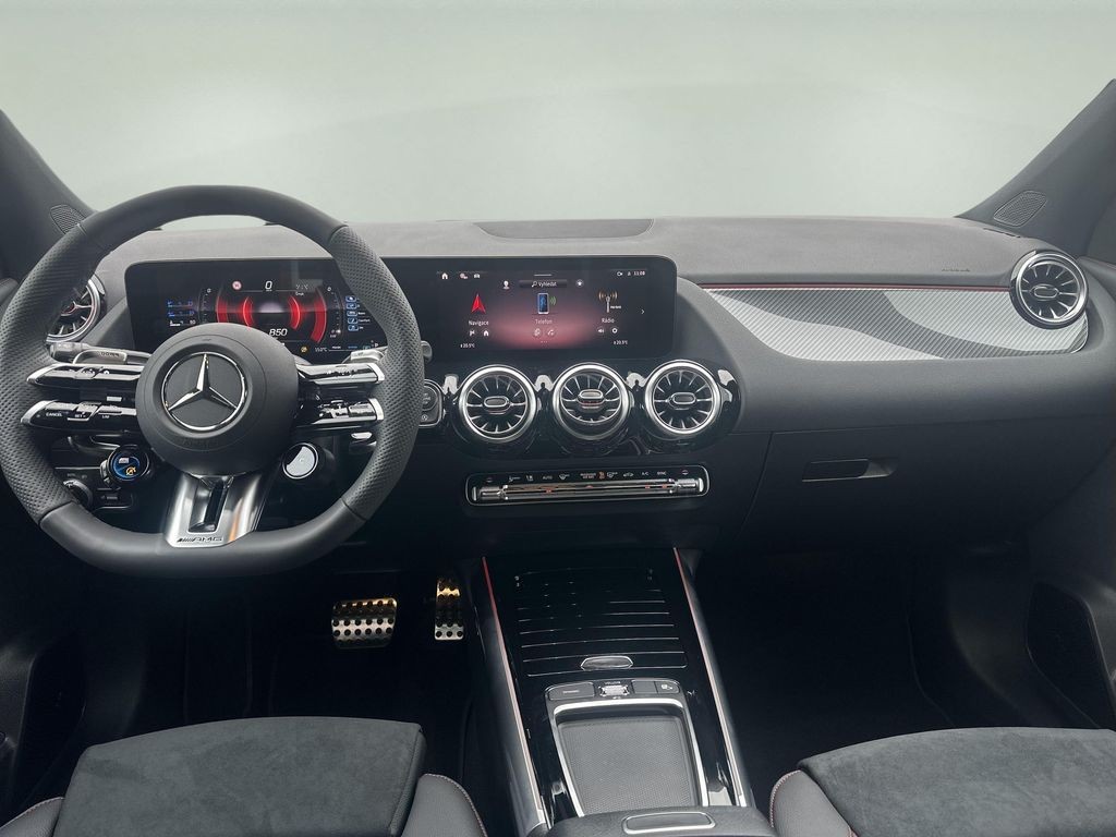 Mercedes-Benz GLA 35 AMG (foto 10)