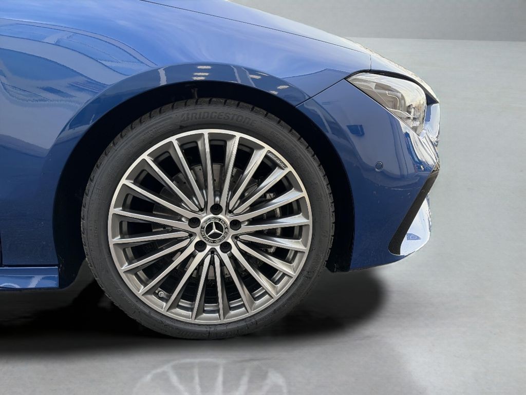 Mercedes-Benz CLA 200 d Shooting Brake AMG Style Edition (foto 14)