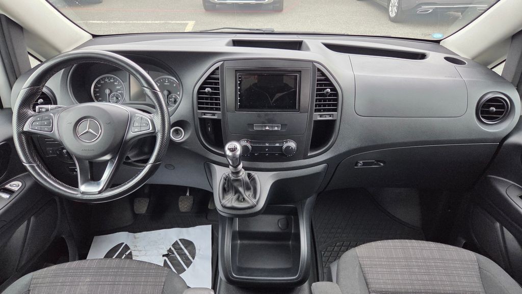 Mercedes-Benz Vito Tourer 114 CDI/K, 8 míst (foto 9)