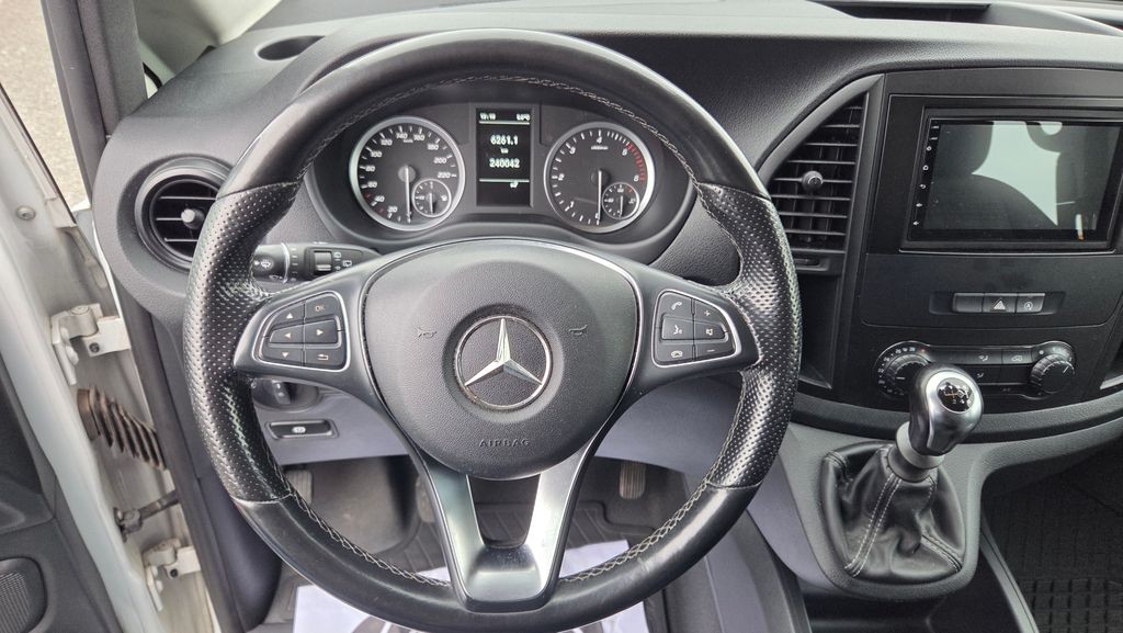 Mercedes-Benz Vito Tourer 114 CDI/K, 8 míst (foto 10)