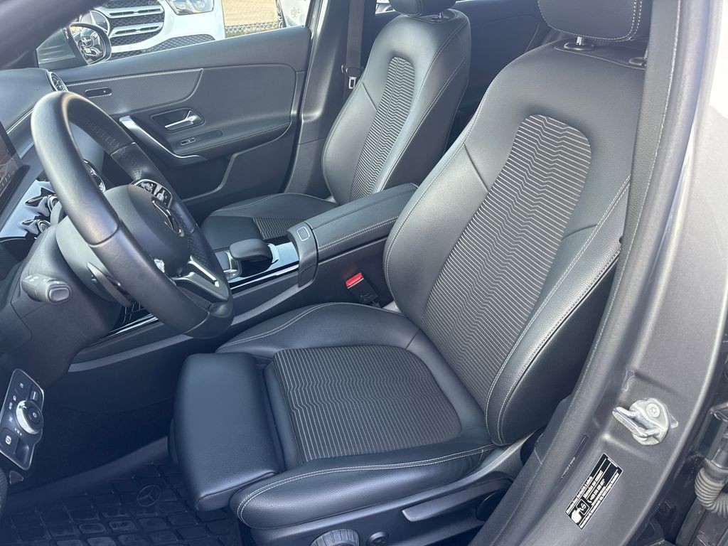 Mercedes-Benz A 200d L PROGRESSIVE (foto 12)