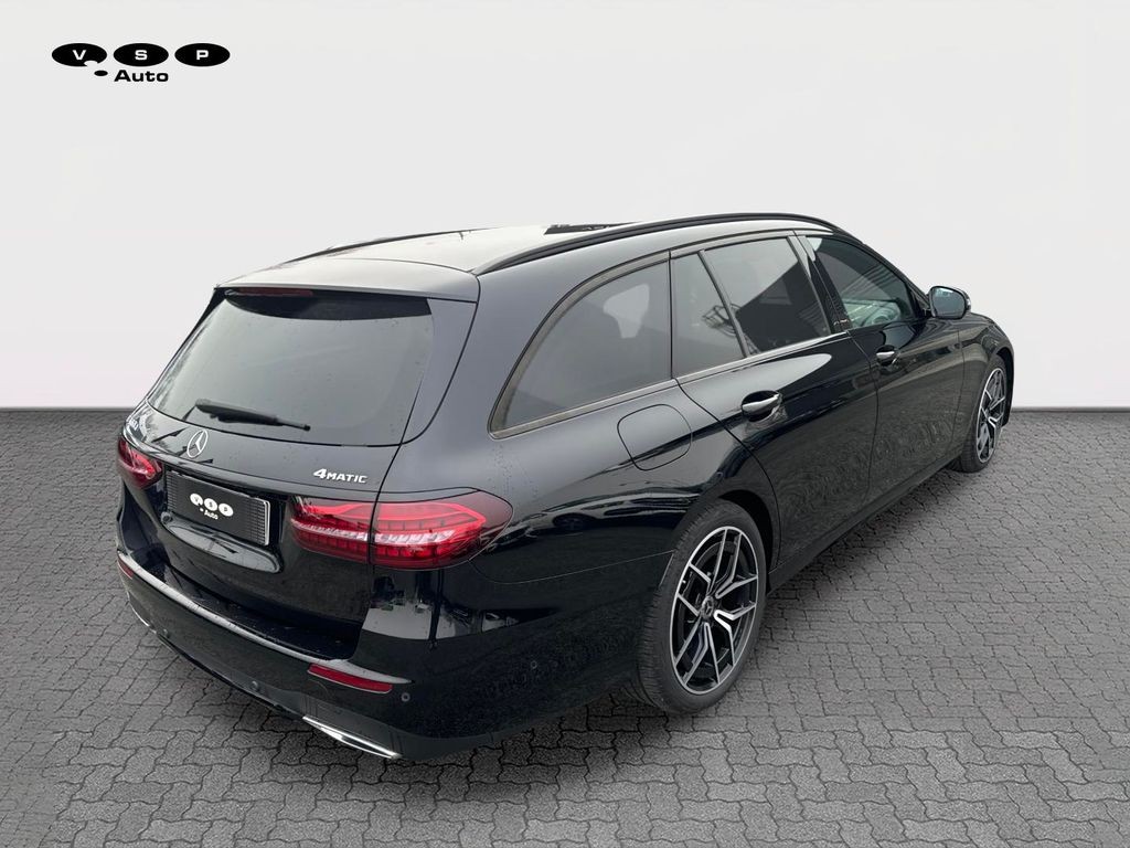 Mercedes-Benz E 400 400d 4MATIC kombi AMG paket (foto 4)