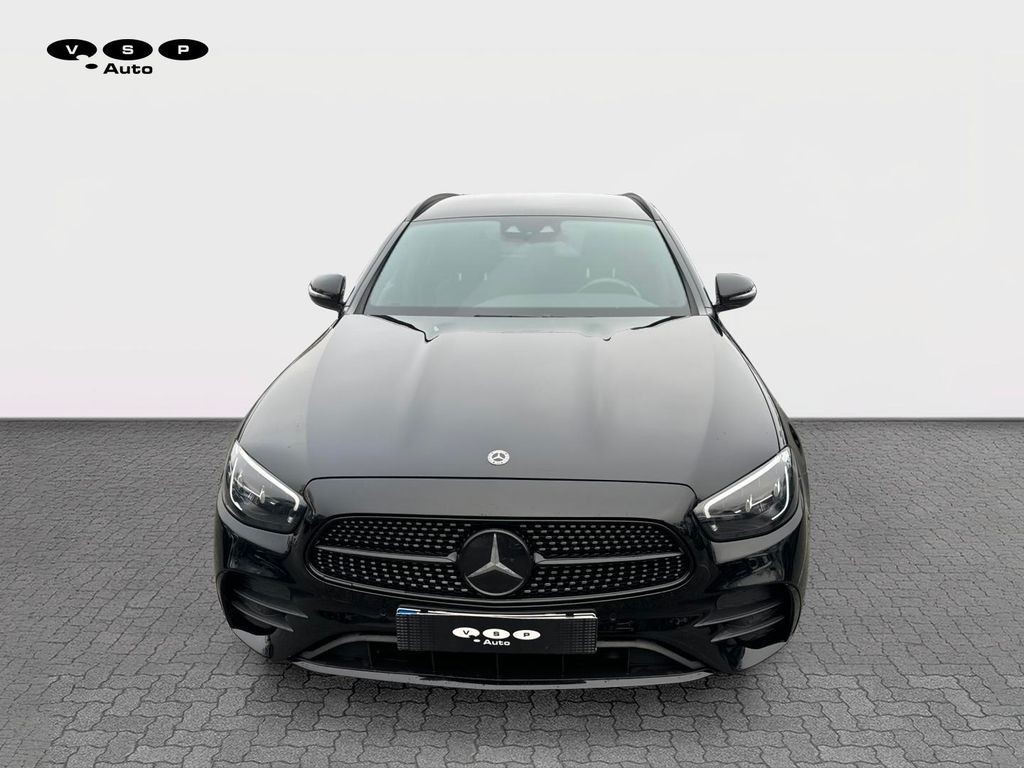 Mercedes-Benz E 400 400d 4MATIC kombi AMG paket (foto 7)