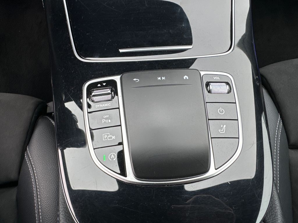 Mercedes-Benz E 400 400d 4MATIC kombi AMG paket (foto 16)