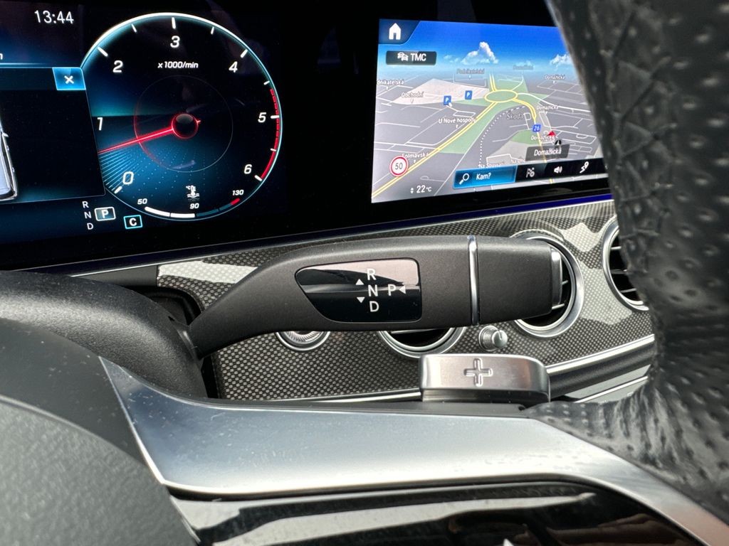 Mercedes-Benz E 400 400d 4MATIC kombi AMG paket (foto 20)