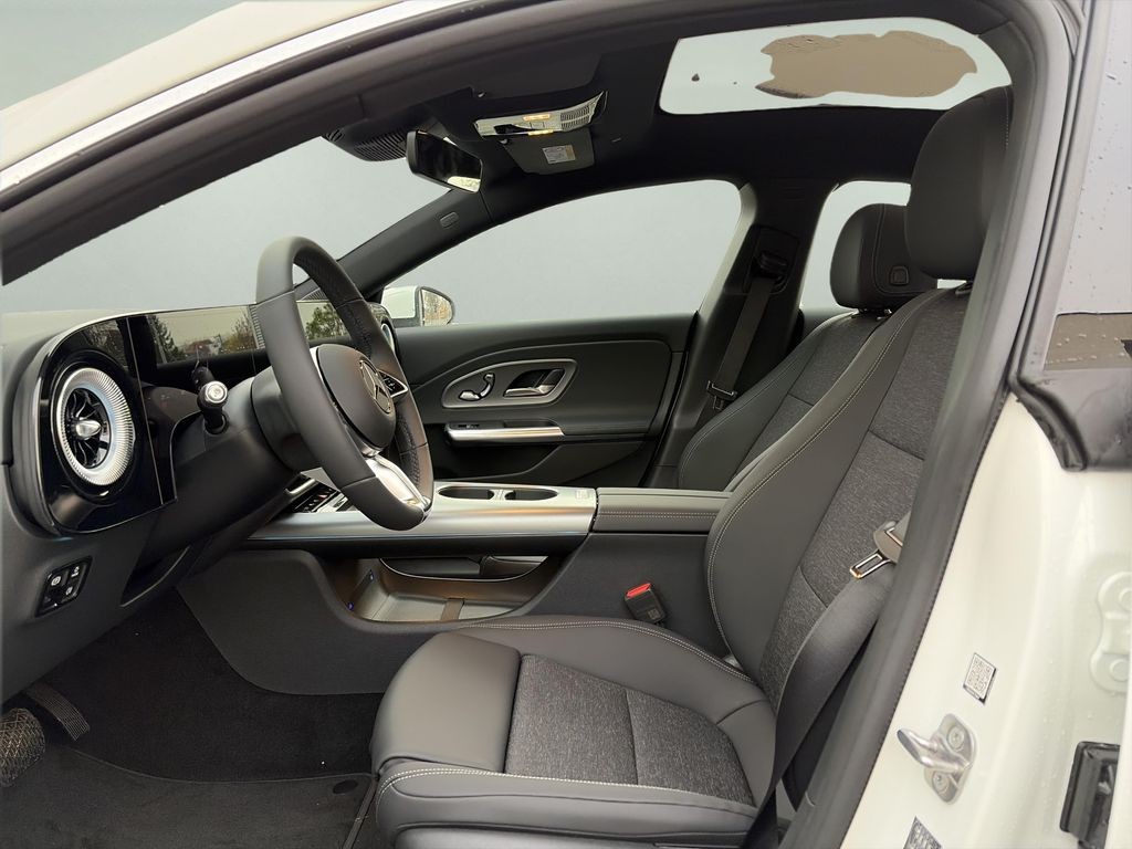 Mercedes-Benz CLA 250+ EQ (foto 12)