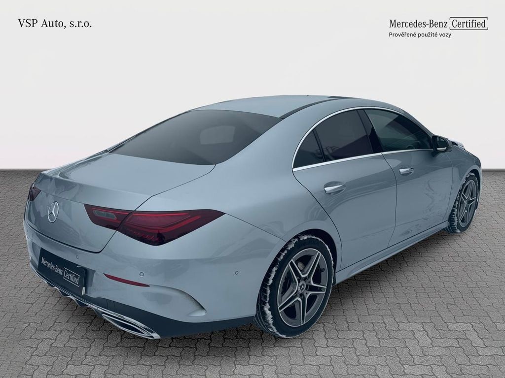 Mercedes-Benz CLA 200 AMG paket 200d (foto 4)