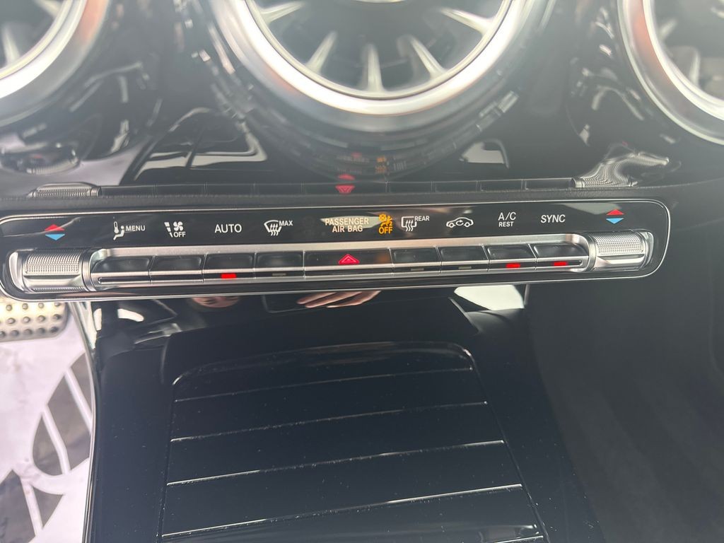 Mercedes-Benz CLA 200 AMG paket 200d (foto 15)