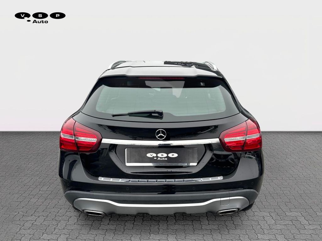 Mercedes-Benz GLA 200 URBAN paket 200d 4MATIC (foto 3)