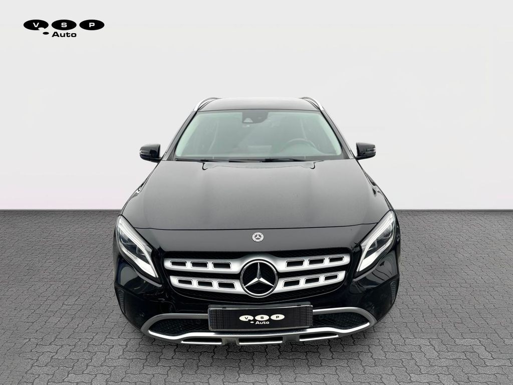 Mercedes-Benz GLA 200 URBAN paket 200d 4MATIC (foto 7)