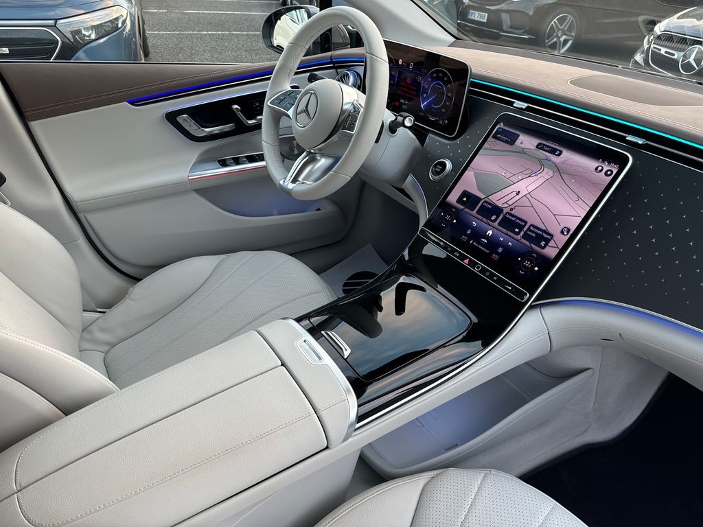 Mercedes-Benz EQE Electric Art Edition 350 4MATIC (foto 11)