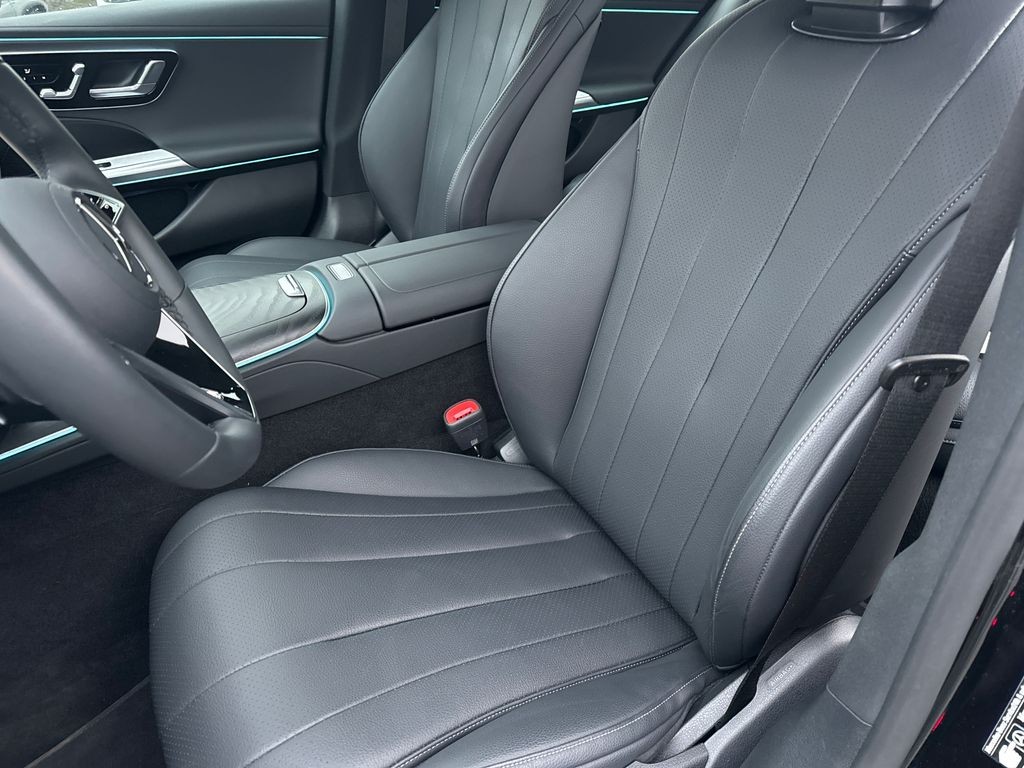 Mercedes-Benz E 220 AVANTGARDE 220d 4MATIC (foto 12)