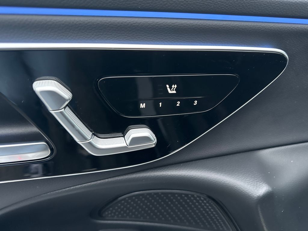 Mercedes-Benz E 220 AVANTGARDE 220d 4MATIC (foto 14)